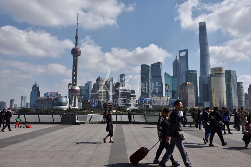 上海外滩白天风景最新,上海七月外滩天气情况