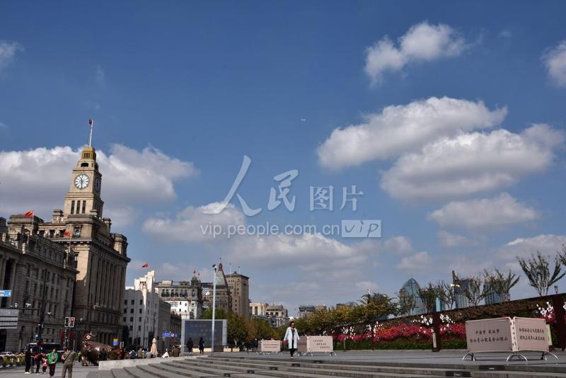 上海外滩白天风景最新,上海七月外滩天气情况