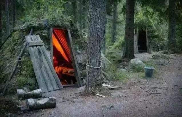 一个极为奇特的旅馆,三个极度奇特的酒店