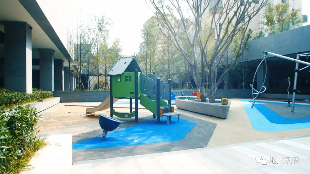 这家房企零踩线盈利能力持续领先,这家上市房企