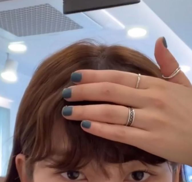 韩国八字刘海怎么烫教程,韩式齐刘海八字刘海教程