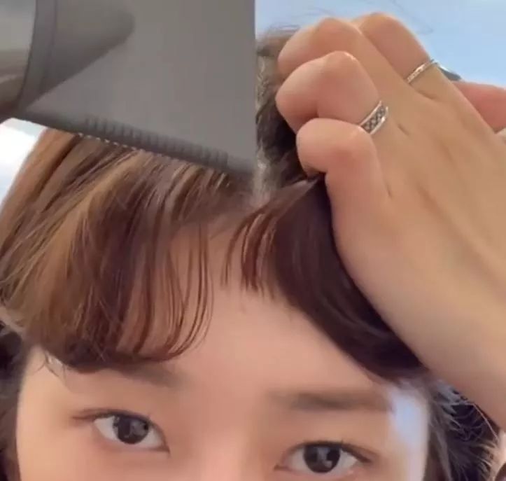 韩国八字刘海怎么烫教程,韩式齐刘海八字刘海教程