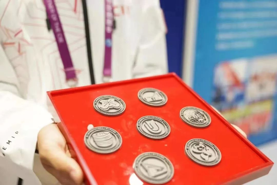 进博会小叶子上海理工大学,进博会中的小叶子