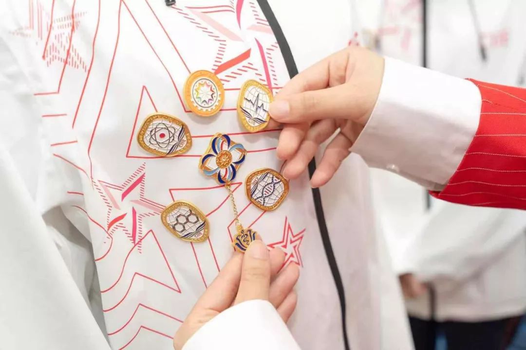 进博会小叶子上海理工大学,进博会中的小叶子