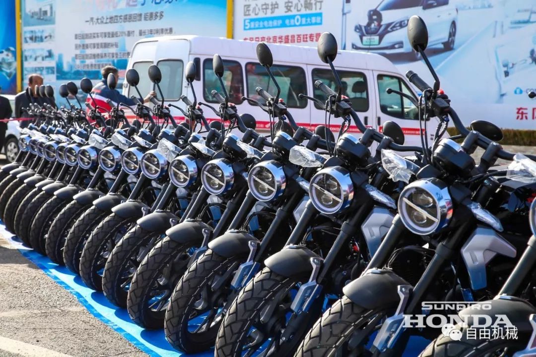 7辆新车做大奖，北京风速正式交付首批PCX150/CBF190TR丨推广