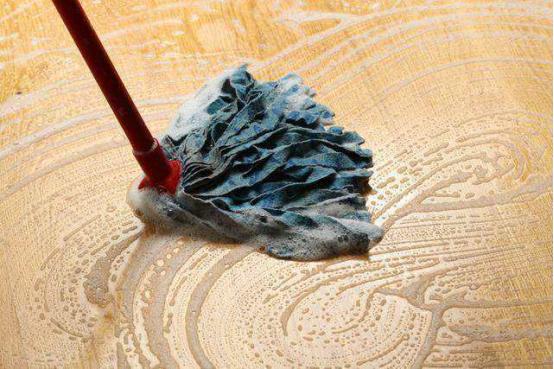 拖地有一股腥味怎么办,拖地时老闻到一股霉味