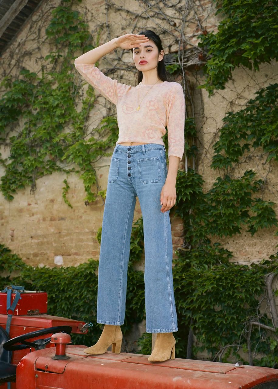 男士牛仔裤裤型适合什么样的腿型,有个性显瘦牛仔裤测评