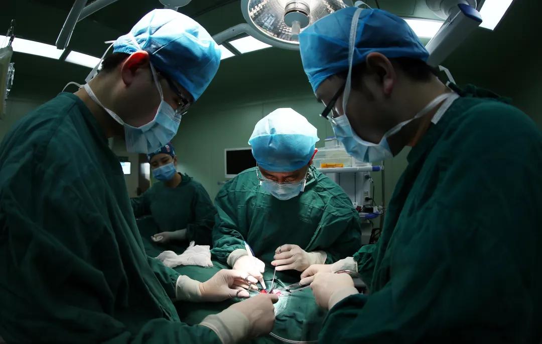 最近的年轻人不敢看体检报告,千万不要去做体检报告