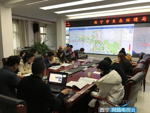 蓝色是一种温暖的颜色,蓝色是一种很美好的颜色