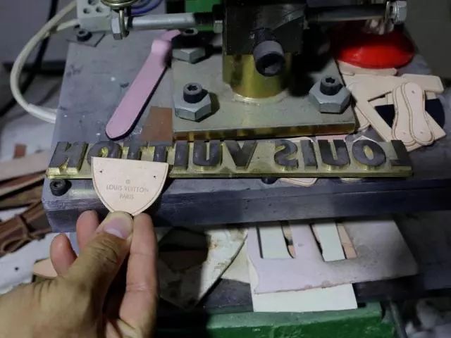 lv假货造假案涉案18亿,在迪拜买lv是真的吗