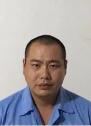 他们开车的，快把他们“揪”出来