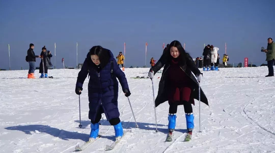 湖北最近的滑雪场,湖北哪的滑雪场有跳台