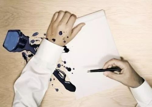 冬季洗衣服污渍的小妙招,收藏冬天衣服的小窍门