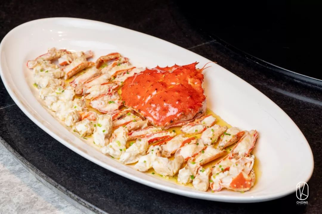 新店68折！杭州竟有餐厅公然把“浴缸”搬上桌，甚至为顾客准备了婚纱