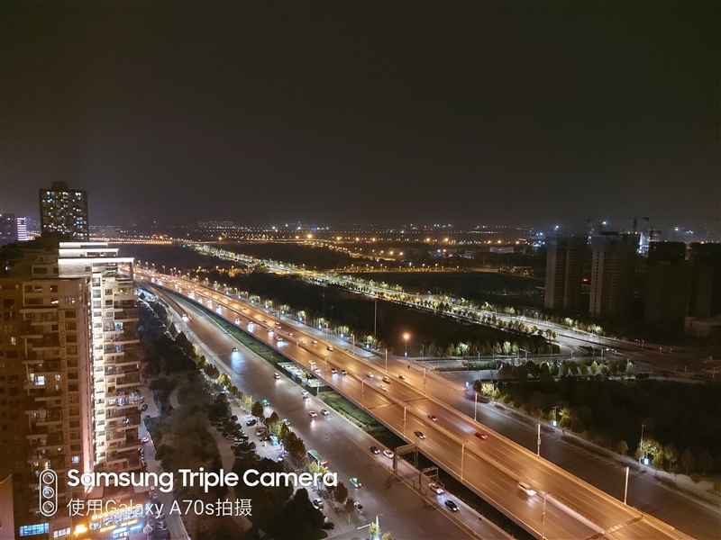 中端机还能如此漂亮三星GalaxyA70s评测：最轻薄的6400万三摄之作