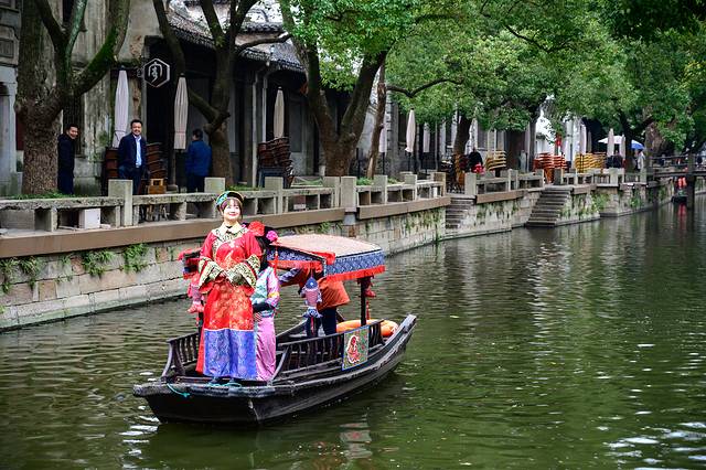 无锡旅行漫步江南水乡惠山古镇，寻找帝王的足迹