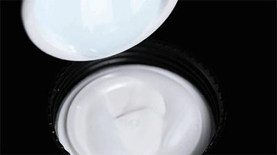 男士脸爆皮用什么保湿,男生秋冬脸上起皮用什么保湿