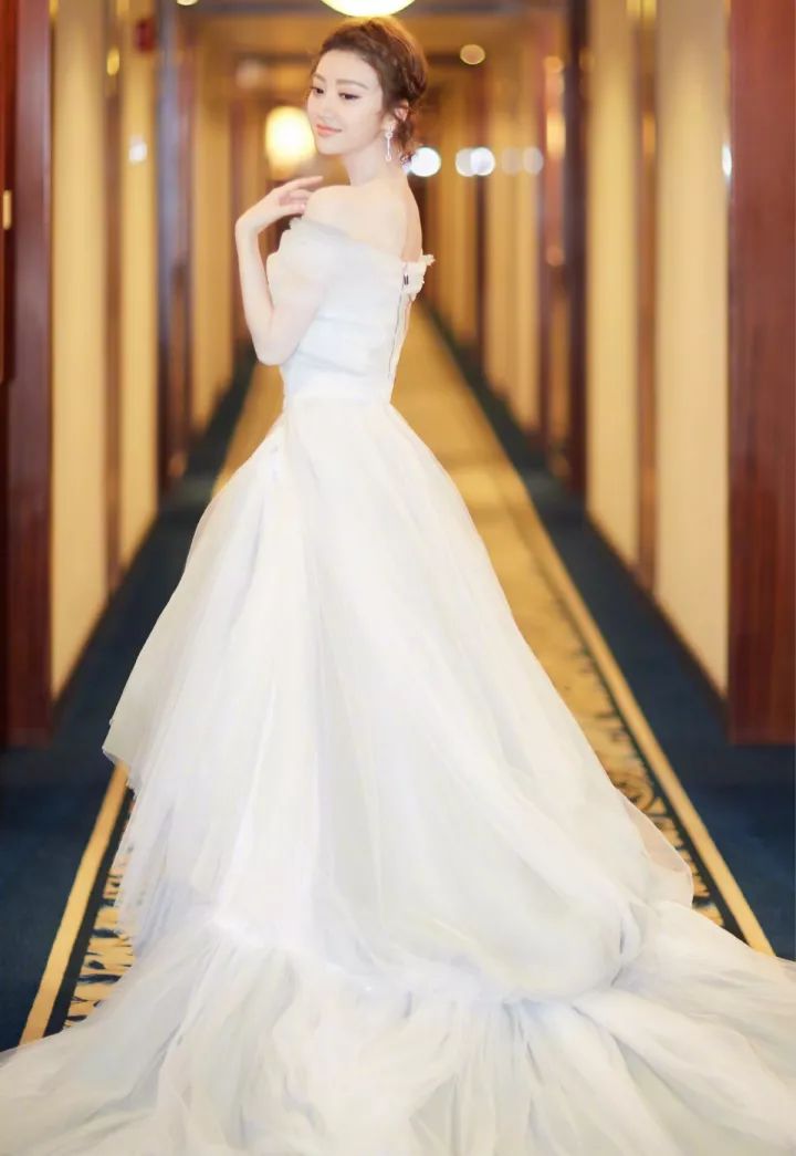 人间富贵花上位史,人间富贵花和霸总