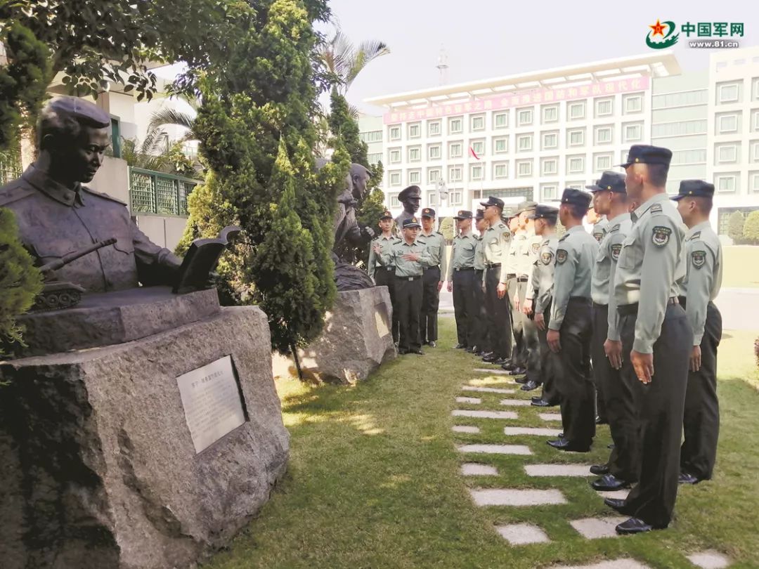 驻澳门部队五周年,驻澳门部队和澳门同胞