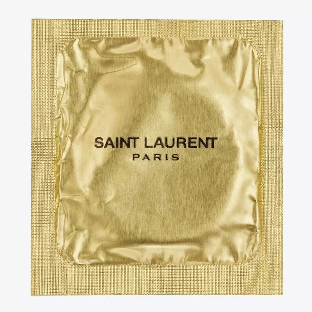 ysl圣罗兰有避孕套吗 (圣罗兰ysl避孕套)