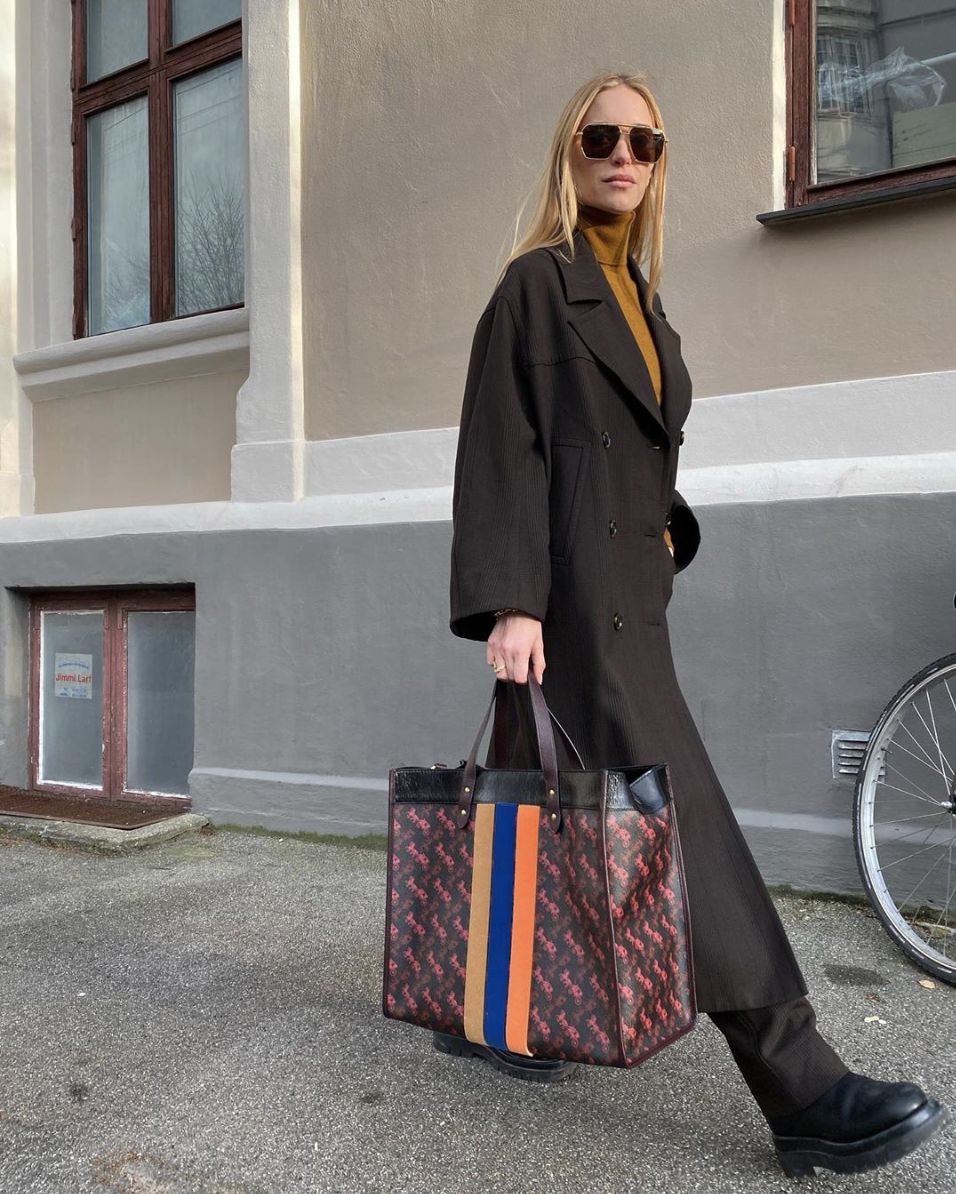 钟楚曦都在裙子里穿秋裤了，抵御老寒腿还有这几招