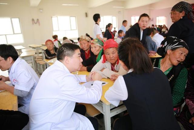 鍗冮噷閫佹俯鏆栫殑瑙嗛,鍗冮噷閫佹俯鏆栨叞闂殩浜哄績