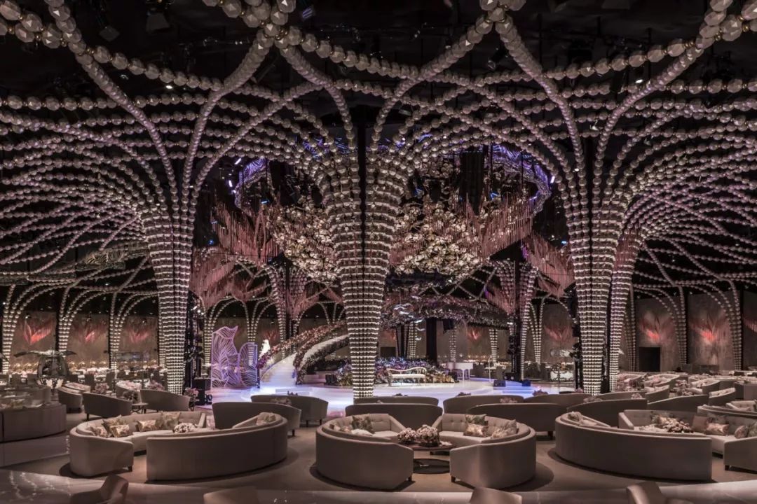 前院办婚礼后院摆酒席,这才是婚礼真正应该有的样子