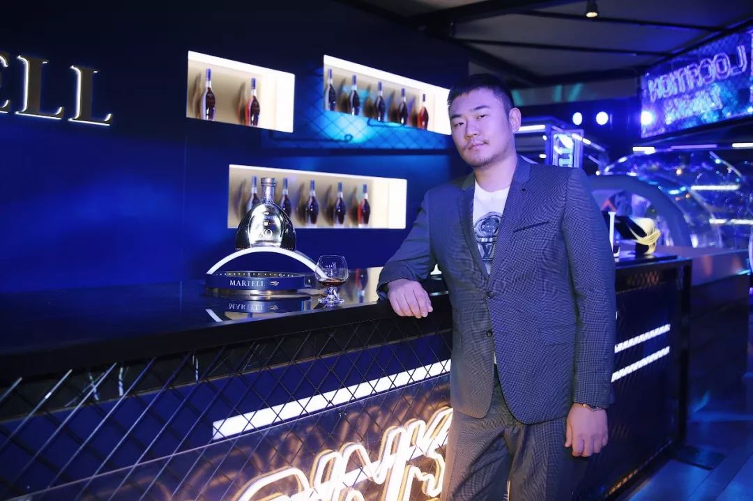 这些名流明星办的派对，也太惊人了吧