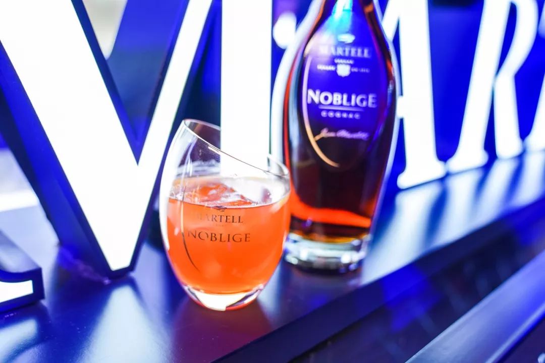 这些名流明星办的派对，也太惊人了吧