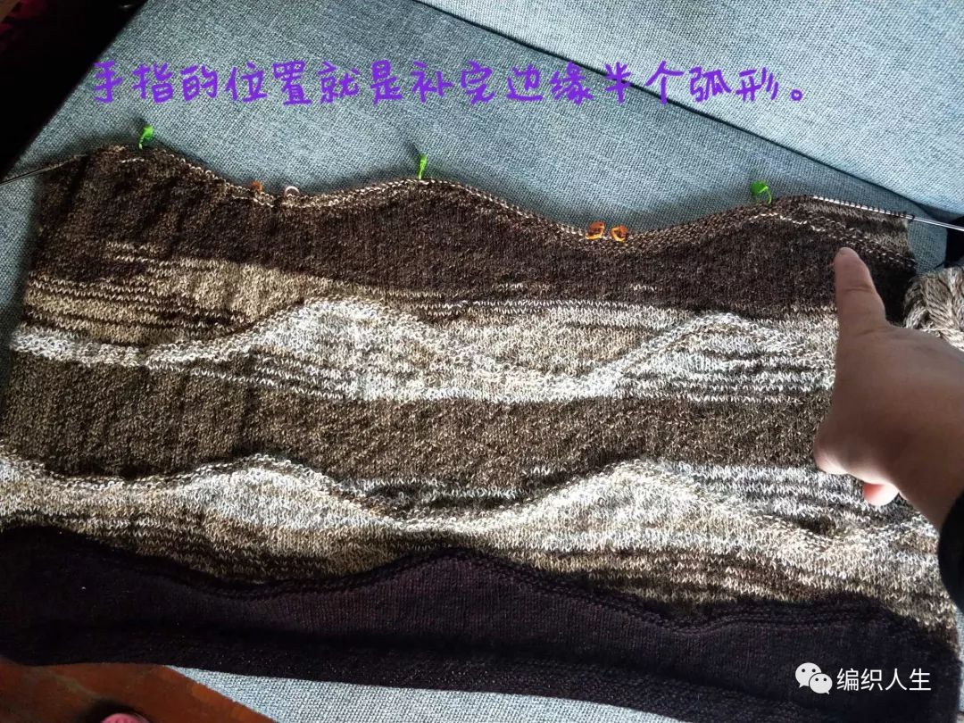 段染8号蕾丝线钩织作品,浅灰色织毛衣视频教程