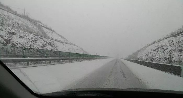 只看外观轻率买了福克斯？配置不高，但适合郊区通勤，搬家都靠它！可为何车主表示不会再选福特？