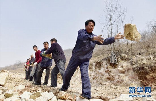 娑夊幙鍚庢睜鎰氬叕绉诲北鍥剧墖,澶灞卞尯鑴辫传鏀诲潥鏁呬簨