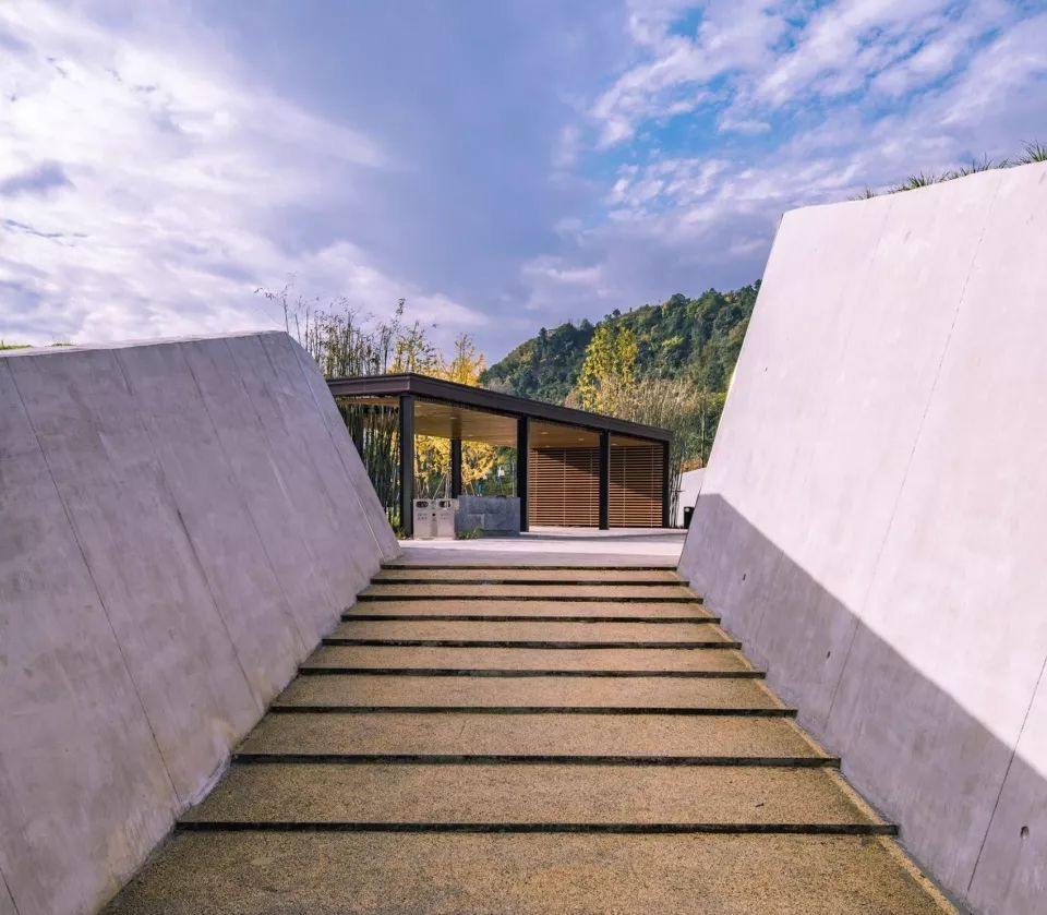 西秀区武当路虹山湖市民公园,安顺虹山湖市民公园