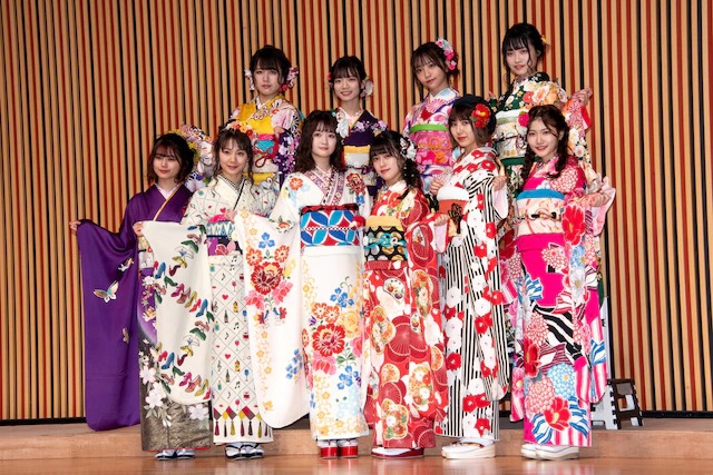 akb48女团48人一起舞台,akb48的成员资料