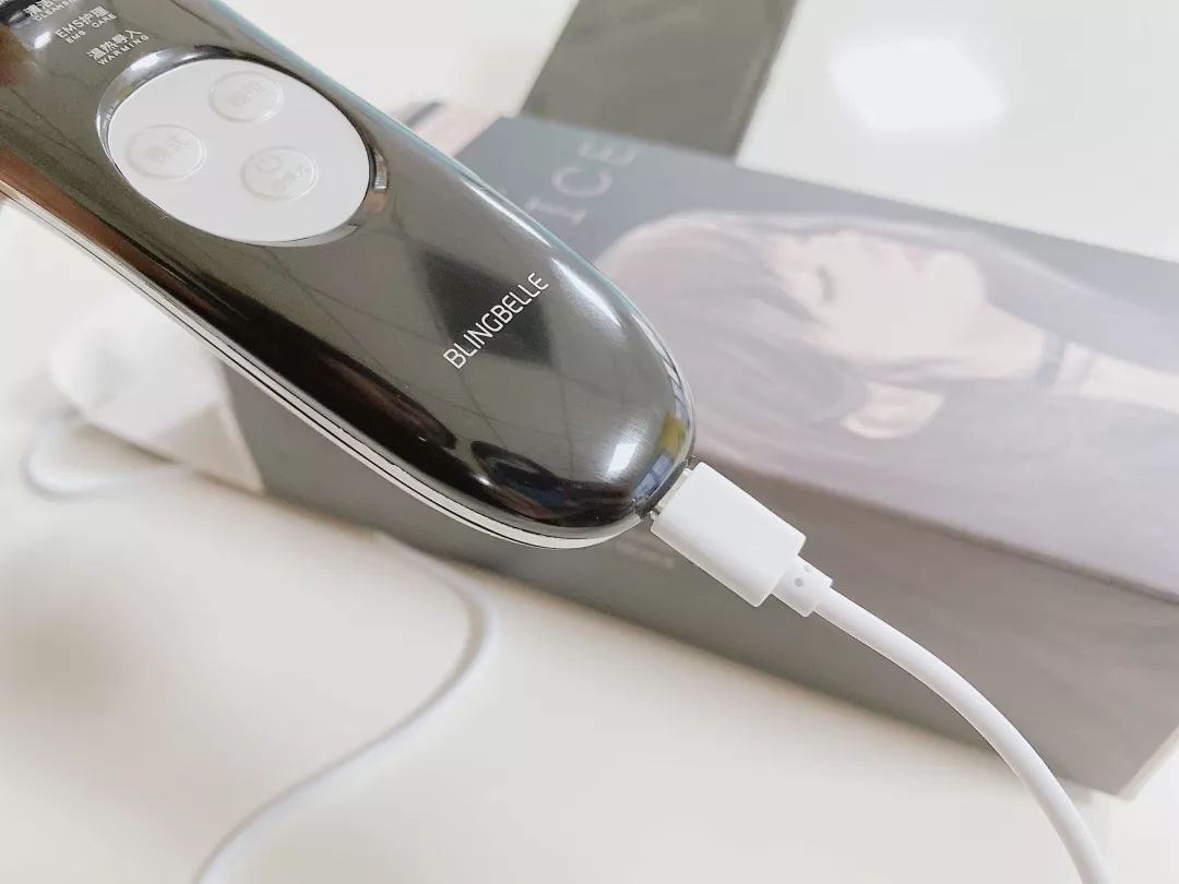 洗完脸后脸部还是能擦出脏东西,洗完脸后才知道脸上这么脏