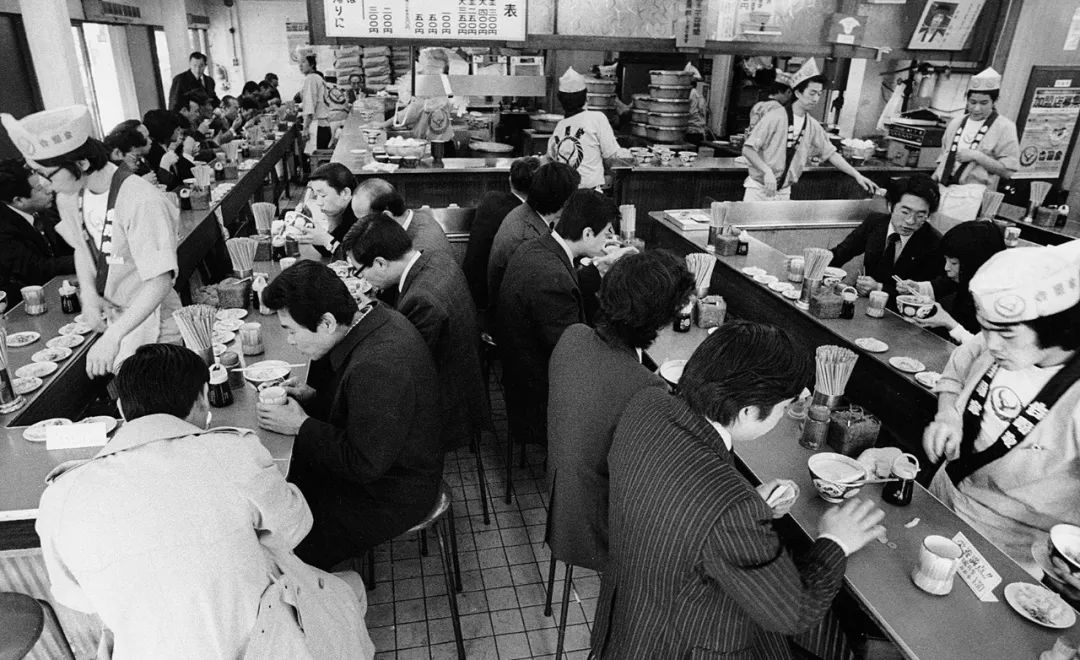日本三大牛肉饭,日本最大的快餐店