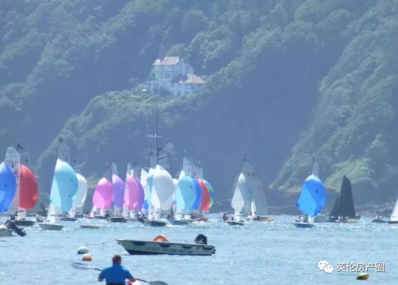 往前再走一步是万丈深渊,往前一步或许是万丈深渊