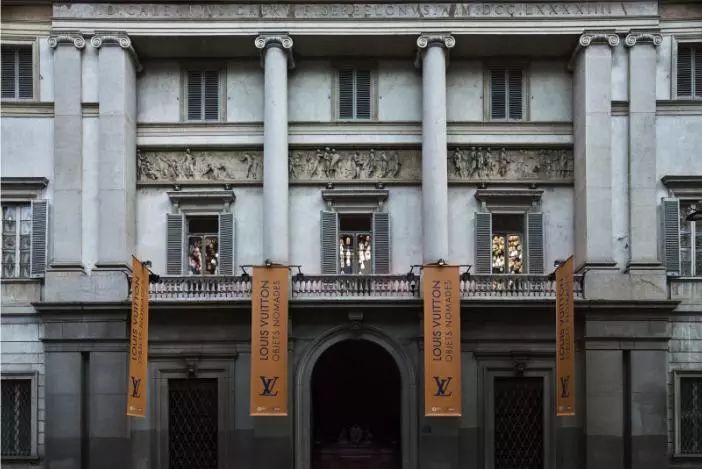 世界首富易主穷小子,世界首富头衔易主