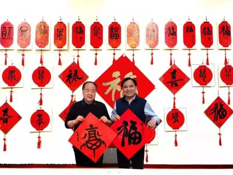 人低谷时不要去打扰任何人图片,夜读人在低谷怎么走