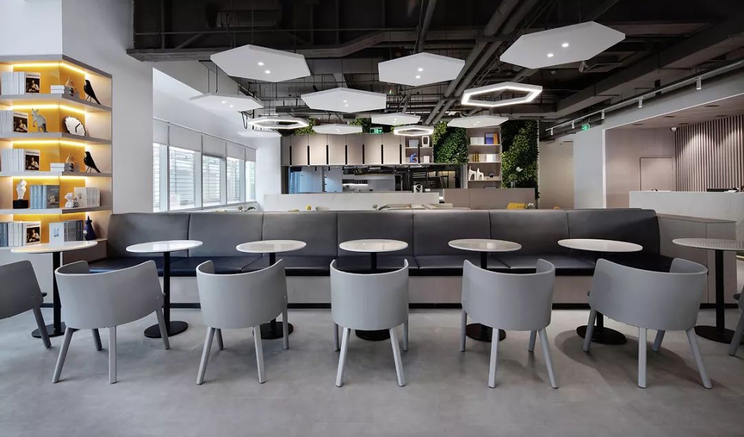 2000平方共享办公设计,联合办公室共享办公空间设计