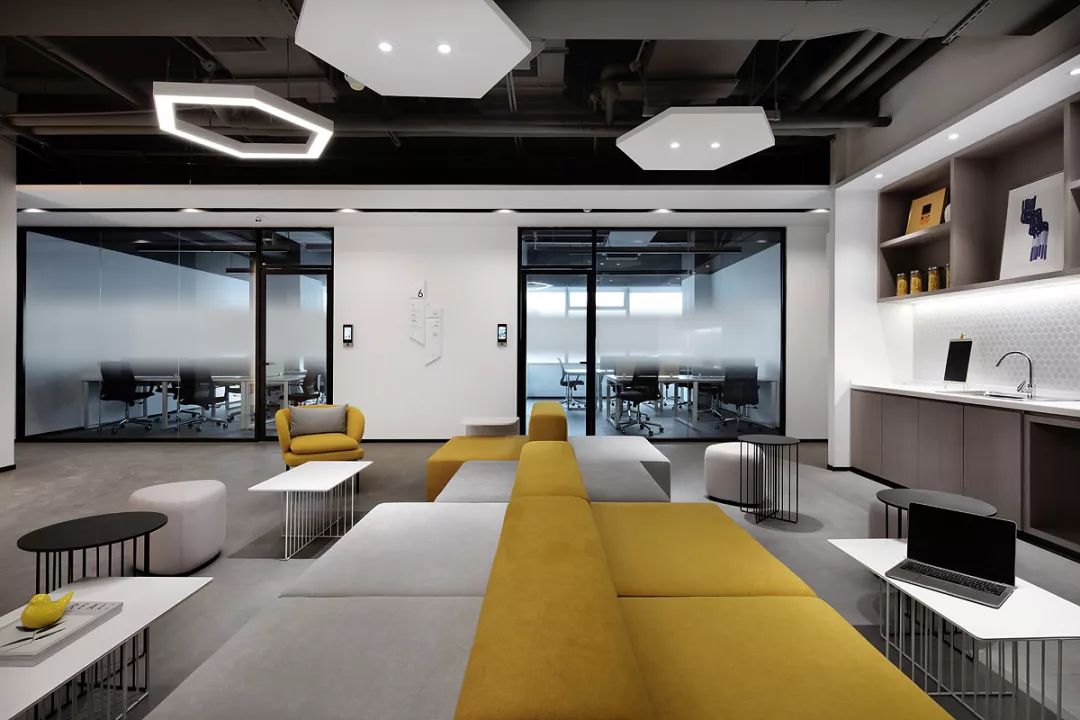 2000平方共享办公设计,联合办公室共享办公空间设计