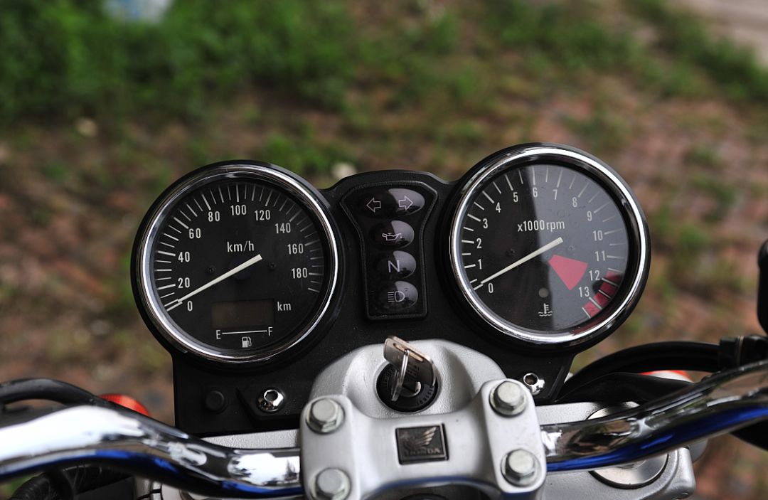 本田cb4002018款试驾,2024款本田cb400试驾