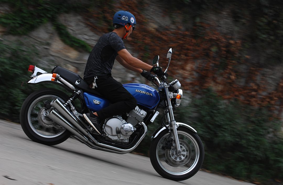 本田cb4002018款试驾,2024款本田cb400试驾