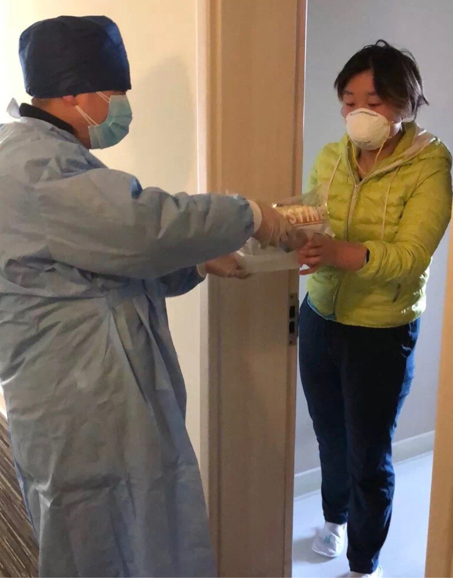 “感谢上海人民收留我！”湖北妹子多日漂泊求隔离，盈浦街道连夜排查速接收