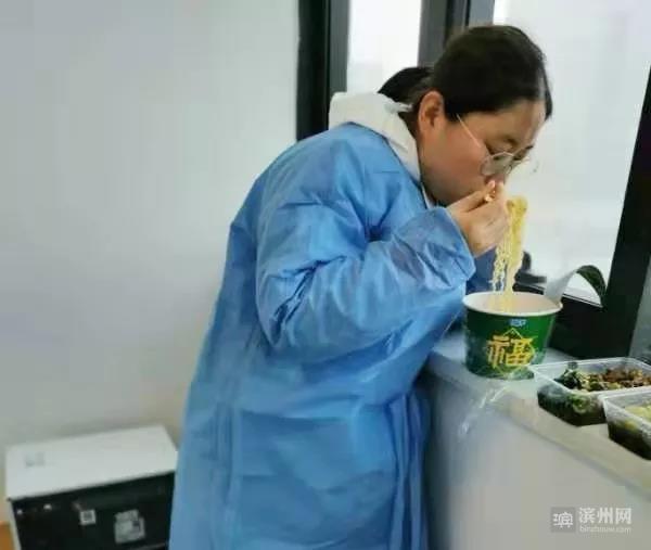 暖心！滨州市人民医院领导慰问援鄂英雄家人