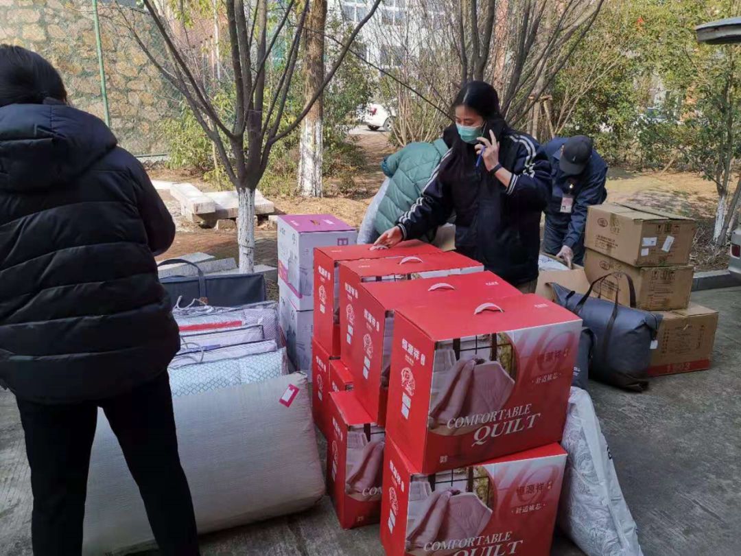 爱心捐赠暖人心鼎力相助抗疫情,爱心物资驰援疫情防控一线