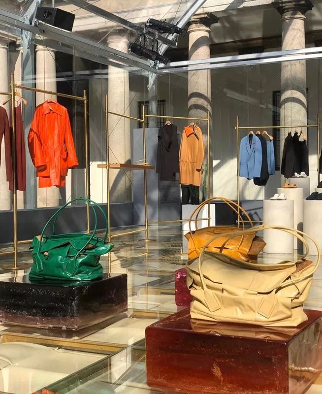 出门后想做的第一件事：买它