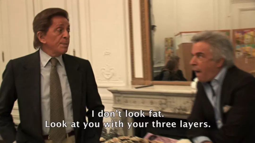 知道你们无聊，于是请来这些时装大师，陪你们一起宅在家中