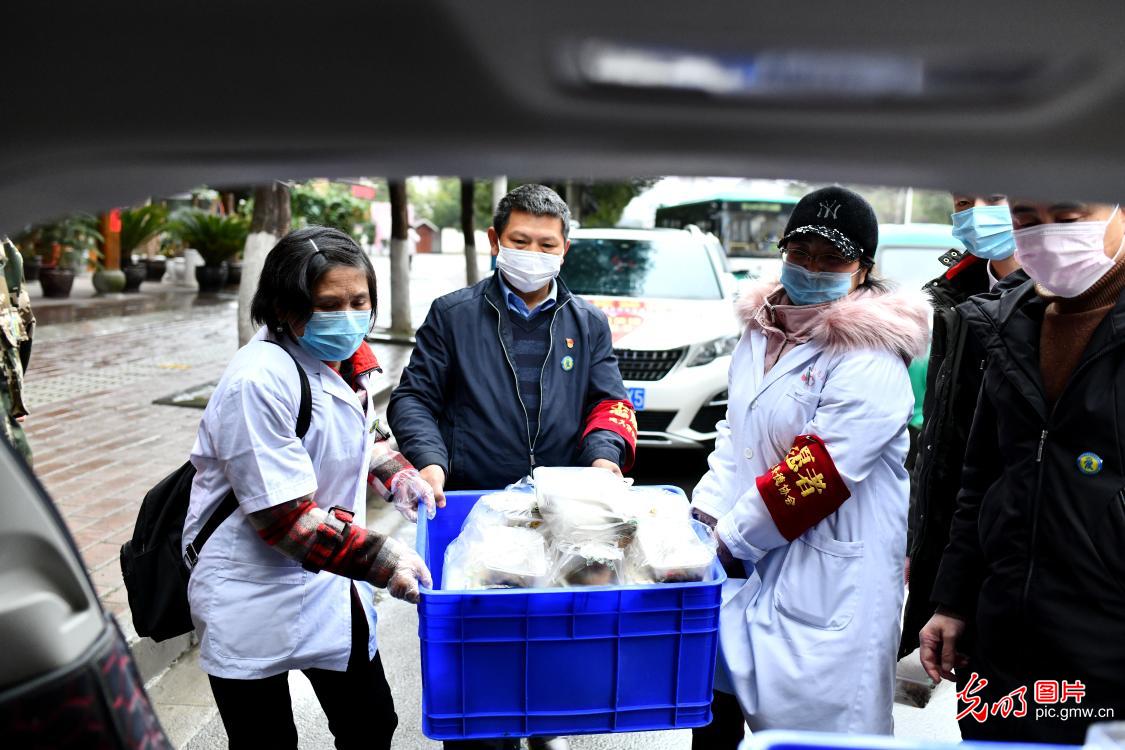 战疫日记后盾,战疫背后的他们是最坚强的后盾