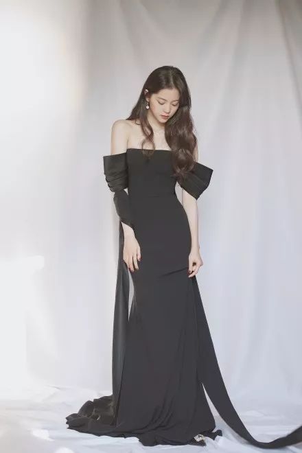 女生最丑穿搭风格,男生眼里女生最丑10种穿法